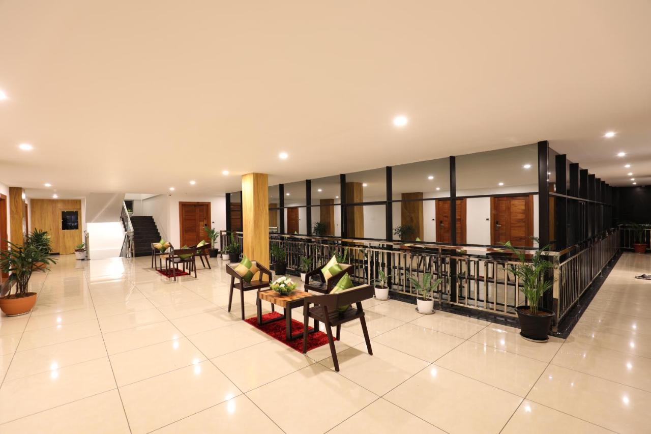 Amuse Vista Resorts And Spa Anachal Екстериор снимка