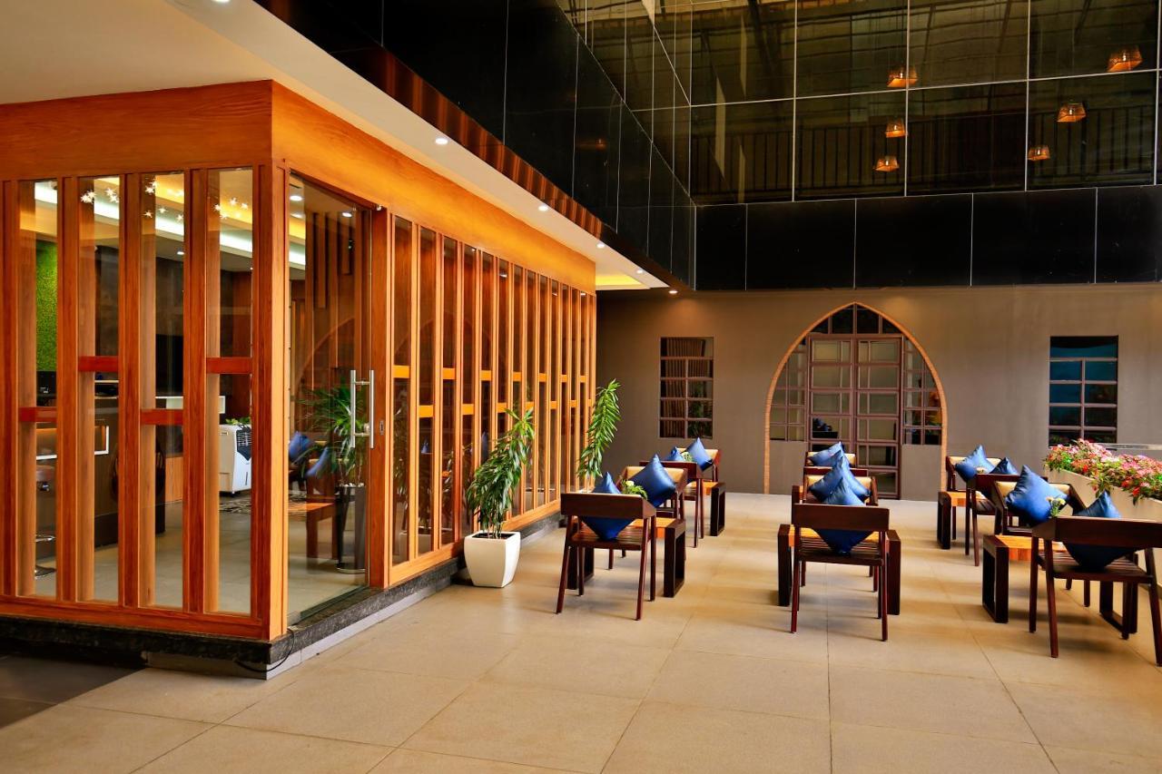 Amuse Vista Resorts And Spa Anachal Екстериор снимка
